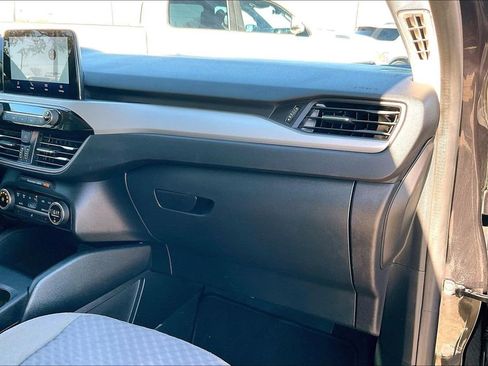 Used 2021 Ford Escape SE w/ Cold Weather Package image 22