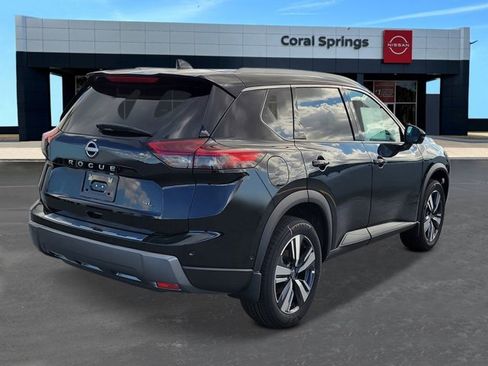 New 2025 Nissan Rogue SL image 5