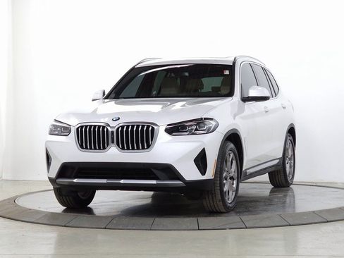 Used 2023 BMW X3 xDrive30i w/ Premium Package w/ZPA image 3