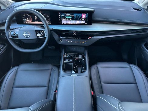 Certified 2025 Nissan Murano SL AWD/4WD image 12