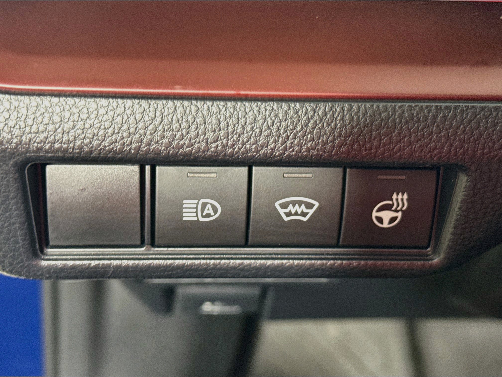Certified 2025 Toyota Prius Plug-In Hybrid w/ Limited Premium Package FWD image 10
