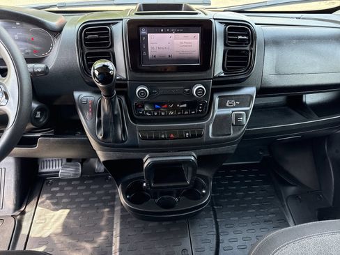 Used 2025 RAM ProMaster 2500 w/ U-Haul Equipment Group FWD image 24