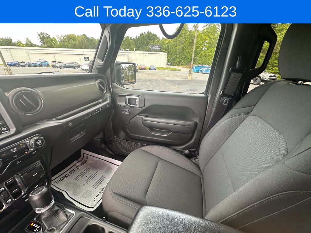 Used 2022 Jeep Wrangler Unlimited Sport AWD/4WD image 19