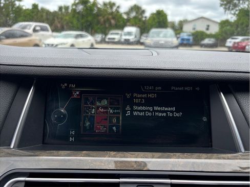 Used 2014 BMW 750i RWD image 29