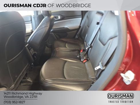 Used 2022 Jeep Compass Latitude w/ Sun and Sound Group AWD/4WD image 5