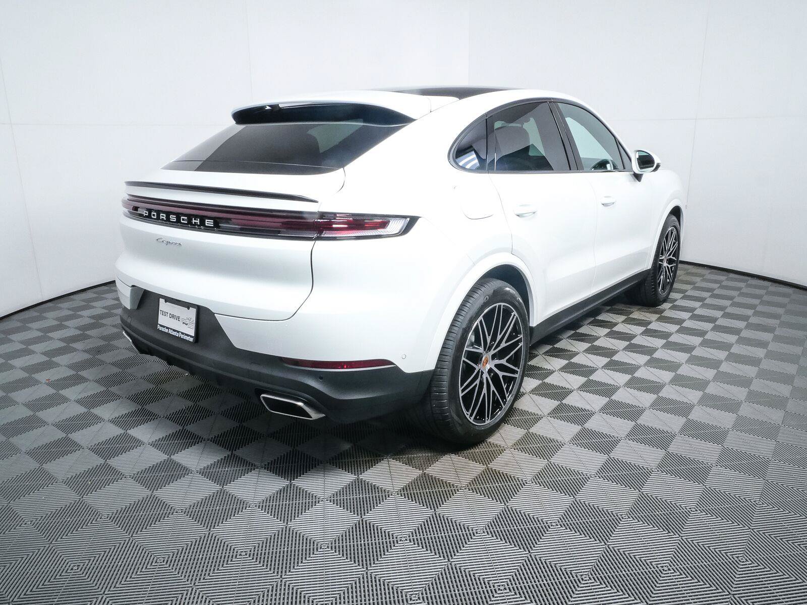New 2026 Porsche Cayenne Coupe AWD/4WD image 30