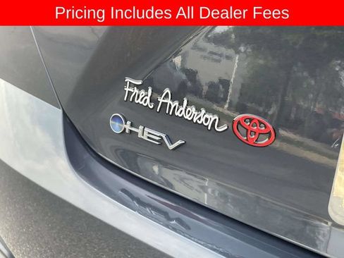 Used 2025 Toyota Camry SE FWD image 11