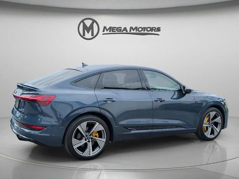Used 2022 Audi e-tron Prestige w/ Prestige Package AWD/4WD image 8