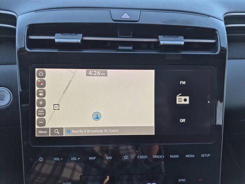 Used 2023 Hyundai Tucson Limited w/ Winter Package image 13