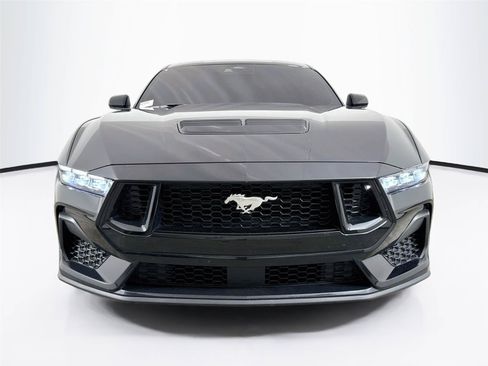 Used 2025 Ford Mustang GT RWD image 10