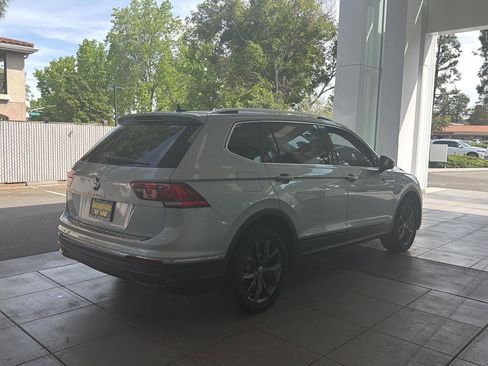 Certified 2023 Volkswagen Tiguan SE FWD image 5