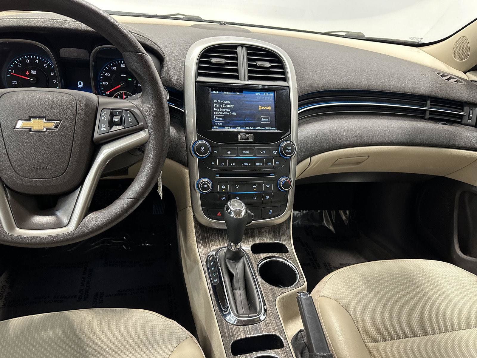 Used 2014 Chevrolet Malibu LT w/ Power Convenience Package FWD image 17