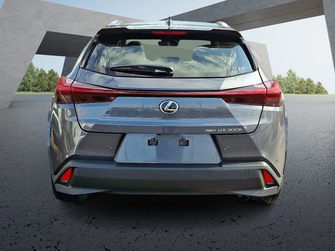 Used 2025 Lexus UX 300h AWD image 5