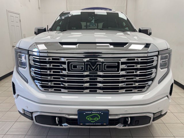 Used 2023 GMC Sierra 1500 Denali w/ Denali Reserve Package AWD/4WD image 3
