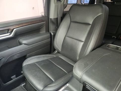 Used 2025 GMC Sierra 1500 SLT w/ SLT Premium Package AWD/4WD image 16