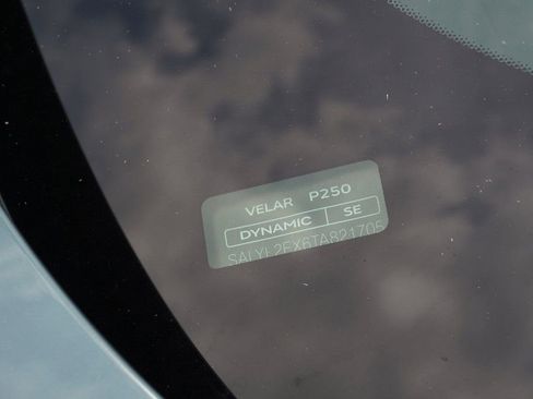 Used 2026 Land Rover Range Rover Velar Dynamic SE image 29