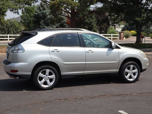 Used 2004 Lexus RX 330 AWD w/ Premium Plus Pkg image 4