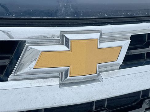 Used 2022 Chevrolet Silverado 1500 LT image 12