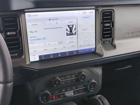 Used 2022 Ford Bronco Outer Banks w/ Sasquatch Package image 25