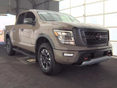 Used 2024 Nissan Titan PRO-4X w/ Pro-4x Convenience Package image 4