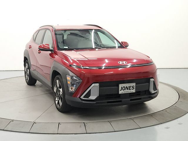 Used 2025 Hyundai Kona SEL FWD image 3