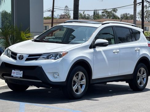 Used 2015 Toyota RAV4 XLE FWD image 9