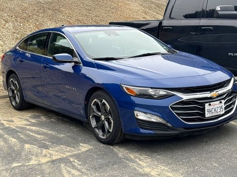 Used 2023 Chevrolet Malibu LT FWD image 2