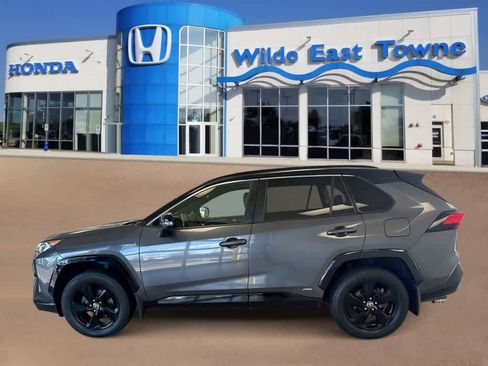 Used 2020 Toyota RAV4 XSE image 5