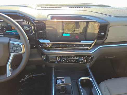 New 2026 Chevrolet Silverado 1500 LTZ w/ LTZ Premium Package image 13