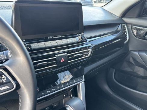 Used 2023 Kia Seltos EX image 28