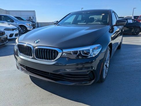 Used 2019 BMW 530e w/ Convenience Package image 6