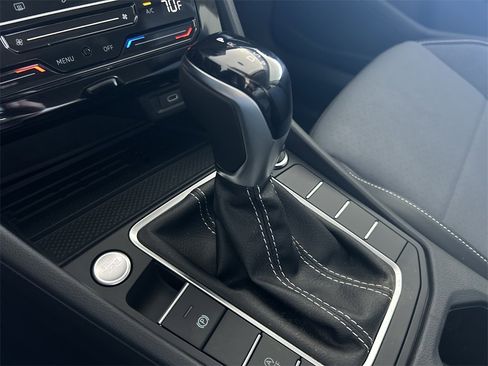 New 2026 Volkswagen Jetta SE image 31