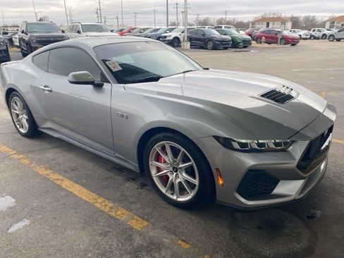Used 2024 Ford Mustang GT Premium image 3