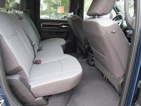 Used 2024 RAM 2500 Big Horn w/ Bed Utility Group image 30