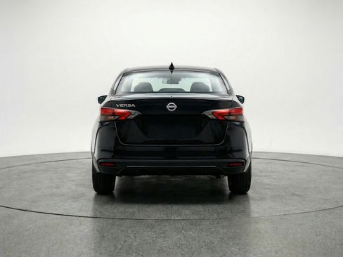 Used 2025 Nissan Versa SV FWD image 7