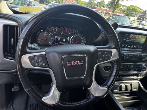 Certified 2018 GMC Sierra 2500 SLT w/ Snow Plow Prep Package AWD/4WD image 22