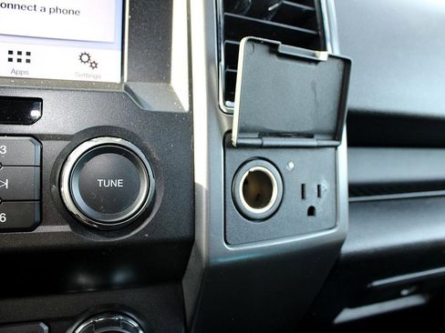 Used 2019 Ford F150 XLT w/ Equipment Group 302A Luxury image 27