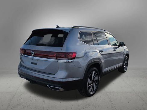 Used 2024 Volkswagen Atlas SE image 6