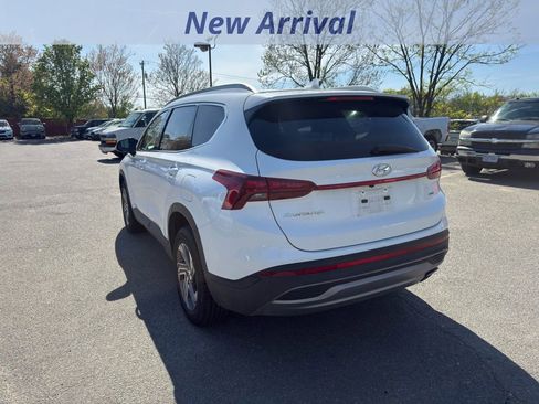 Used 2023 Hyundai Santa Fe SEL image 4
