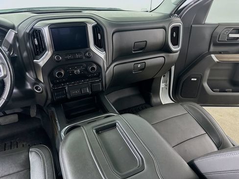 Used 2020 Chevrolet Silverado 1500 LT Trail Boss AWD/4WD image 18