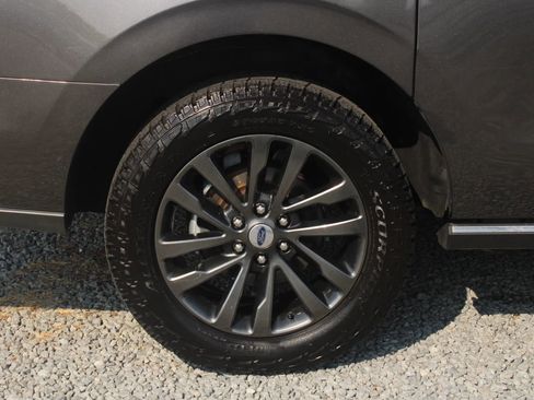 Used 2021 Ford Expedition Max Limited image 7