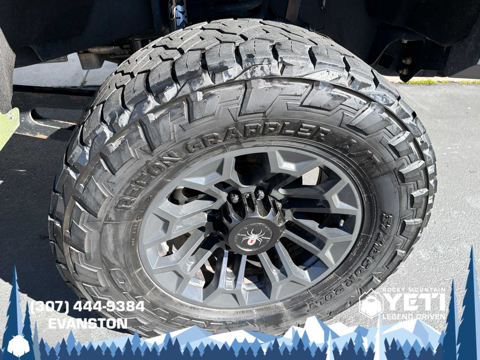 Used 2021 Ford F250 Lariat w/ Lariat Ultimate Package AWD/4WD image 9