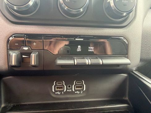Used 2021 RAM 1500 Big Horn AWD/4WD image 27
