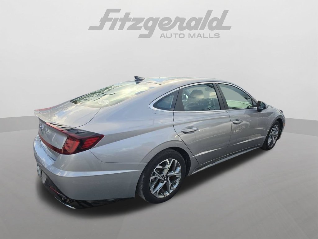 Used 2023 Hyundai Sonata SEL w/ Convenience Package FWD image 5
