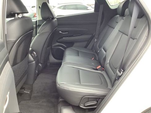 Used 2025 Hyundai Tucson Limited image 10