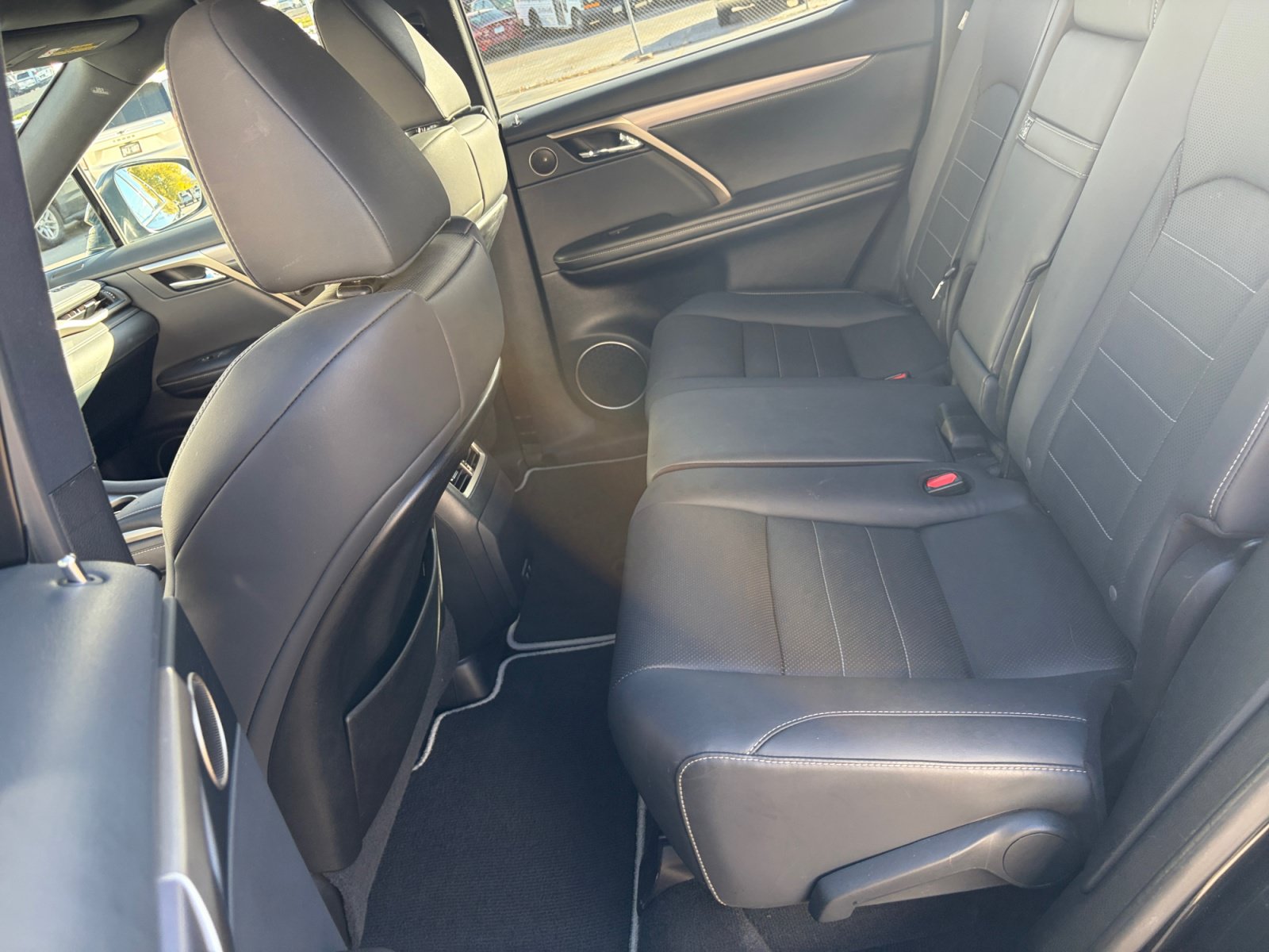 Used 2022 Lexus RX 450h F Sport w/ Accessory Package AWD/4WD image 17