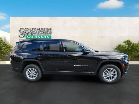 Used 2024 Jeep Grand Cherokee L Laredo w/ Luxury Tech Group I RWD image 6