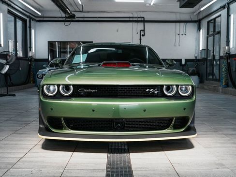 Used 2023 Dodge Challenger R/T Scat Pack image 2