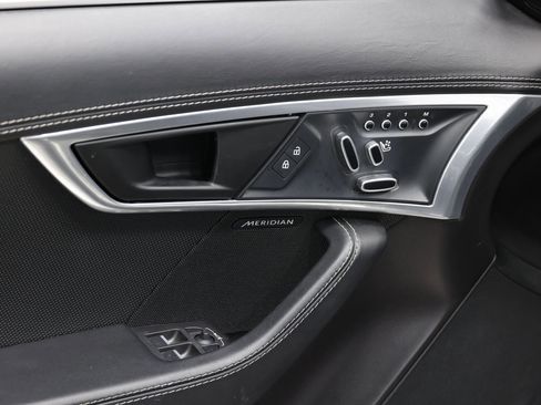 Used 2021 Jaguar F-TYPE P300 Convertible 2D image 9