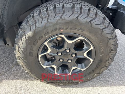 Used 2023 Jeep Wrangler Unlimited Rubicon 4xe AWD/4WD image 19